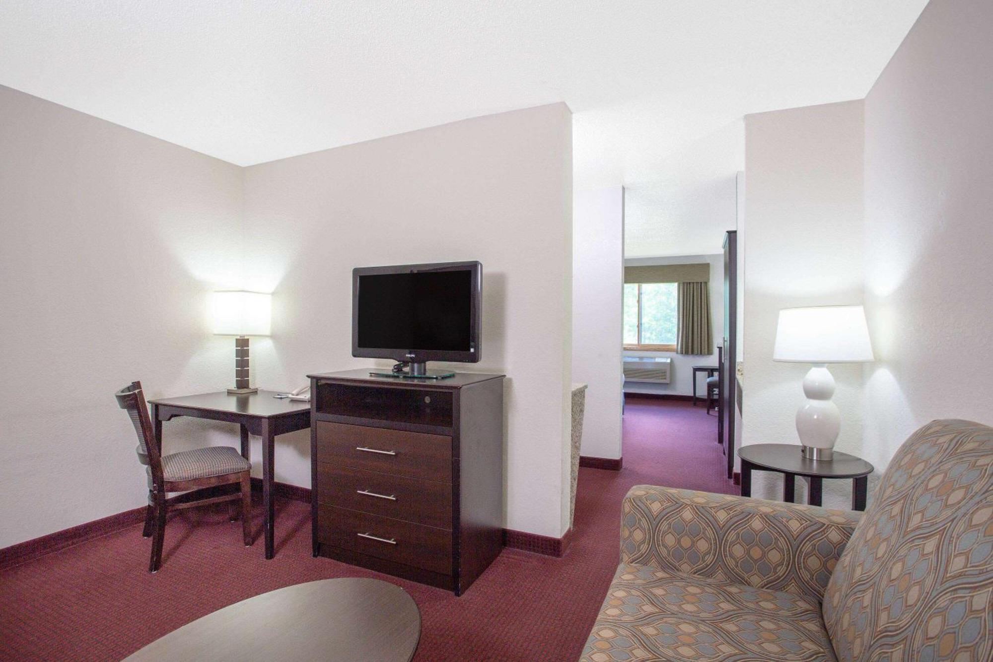 Americinn By Wyndham Hayward Exterior foto